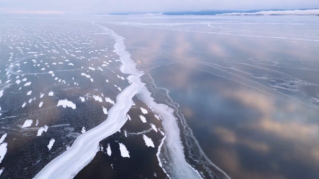 Лед Байкала, январь 2025 // фотографы Александр Лещёнок (a смотреть онлайн