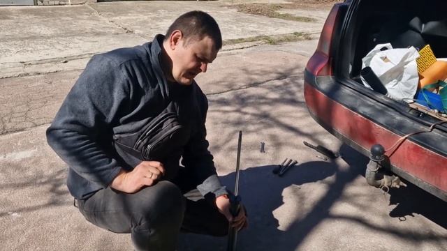 Заміна задніх амортизаторів опорників відбійників і