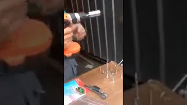 Универсальный ключ и Bluetooth перчатка смотреть онлайн