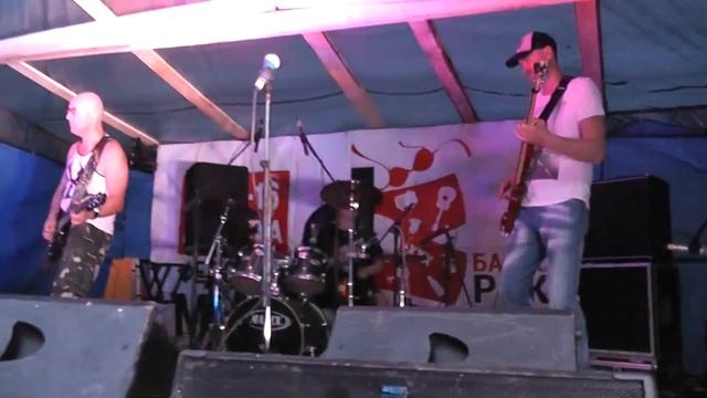 Кеды(Che)-Тупая песня (ФФест 2023) смотреть онлайн