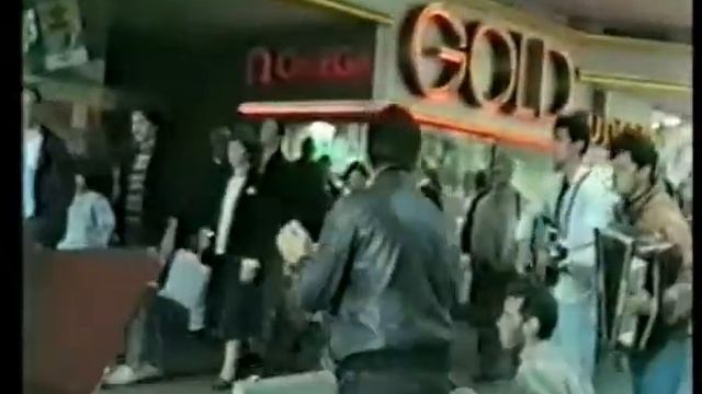 Распрягайте хлопцы кони. Гамбург. Сентябрь 92-го. смотреть онлайн