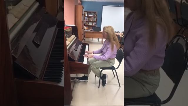 Как звучит Екатерина Евгеньевна? смотреть онлайн