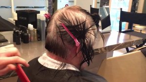 Первая половина женской стрижки Боб каре. Мастер-класс для начинающих мастеров