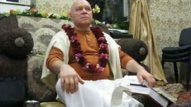 Праламбари прабху. Лекция в День ухода Шрилы Прабхупады смотреть онлайн