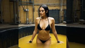 Купание девушек в моче