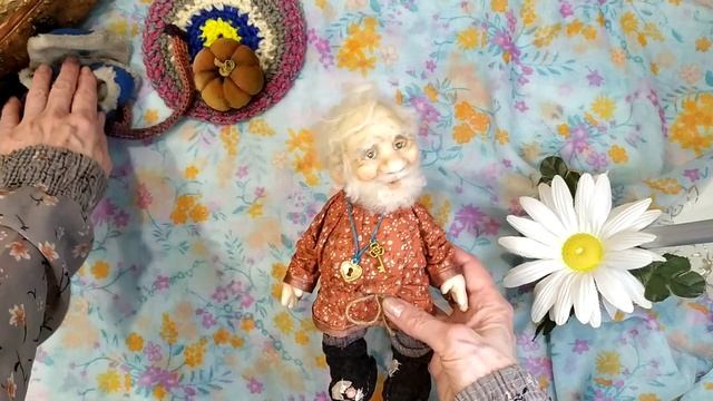 Обзор каркасной куклы Домовой.     Рост  20 см без шапок.Д смотреть онлайн