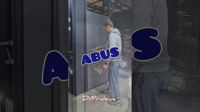 недорогая, но отличная дверь