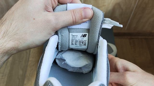 Обзор Кроссовок New Balance 977H Grey/Silver CM977HCA Оригинал смотреть онлайн