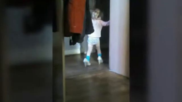 Под зонтом смотреть онлайн