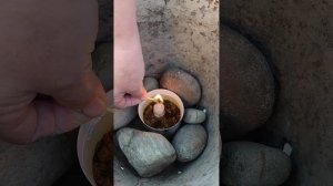 Обогреватель из свечки, консервной банки и масла против заморозков.