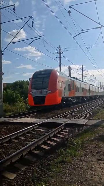 Скоростной электропоездЛасточка-Премиум ЭС1П-033 732ГМоскваКурский Вокзал-Нижний Новгород.