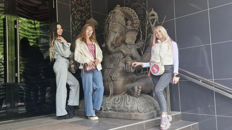 Ресторан Ганеша в Донецке ДНР
