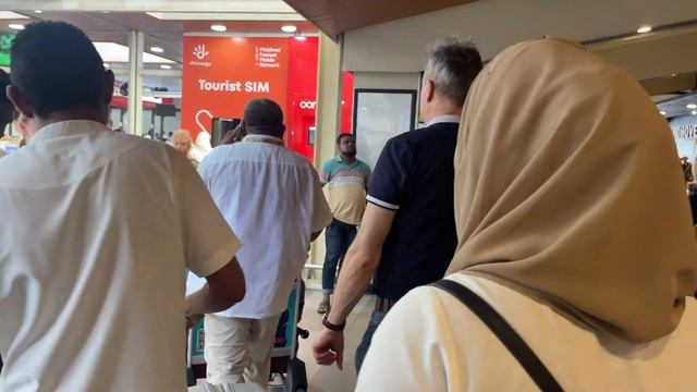 Прилетів на Мальдіви. Аеропорт Мале. Контролі. Де шукати свій готель. Лаундж гідролітаків 2024