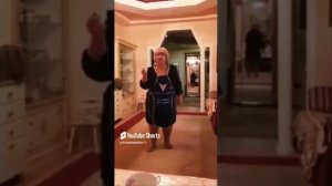 Три девицы под окном☝️Целку я давно искал,ты и есть м?