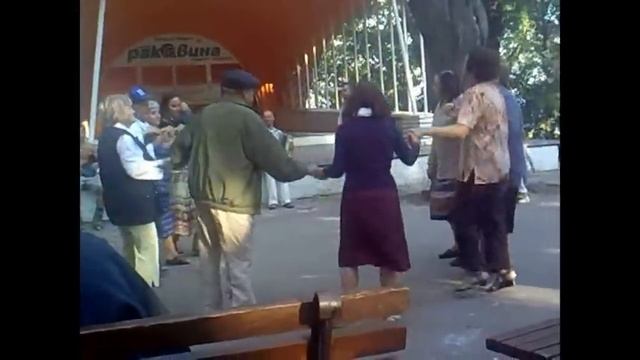 Малък Концерт.mpg смотреть онлайн