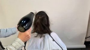 Не хочется тратить много времени на укладку? Стрижка удлиненное каре на тонкие волосы будет отлично