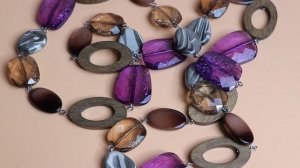 Винтажные бусы в стиле 1980 годов