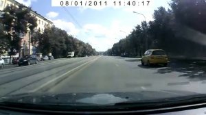 Автомобильный видеорегистратор DVR 027 HD 720P.AVI