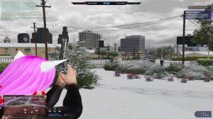 На ней норковая шуба, мех на твоём капюшоне