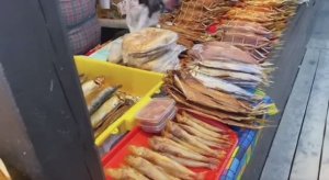 Байкал, Листвянка, рыбный рынок.