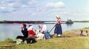 Свадебные песни и костюмы затопленного села Крохино (?