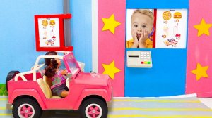 Влад и Ники. Крис учится готовить еду для автокафе! Видео для детей.