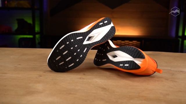 Кроссовки Joma R-1000. Обзор смотреть онлайн