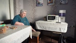 Получила ночью пенсию и купила на расцвете продукты Сына отправила с вёдрами по рассаду на рынок