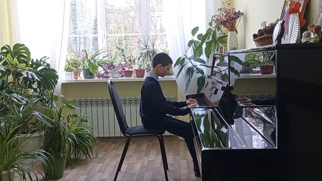 И.С.Бах  Менуэт М. Клементи  Сонатина И. Кореневская  Дождик исп. Самохвалов Тихон