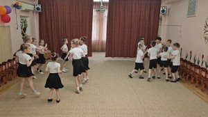 Танец "Малыши  Плохиши"