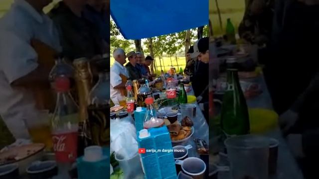 Гасанали в кругу семьи и друзей. Душевная даргинская песня 👍👏🔥 смотреть онлайн
