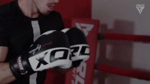 Боксерские перчатки RDX F4 Boxing Sparring Gloves Hook & Loop mp4