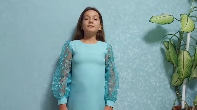 "Есть любимчик у меня", читает Екатерина Андрющенко