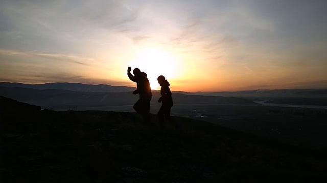 15 03 2019г Восход солнца и утренняя пробежка на Догээ смотреть онлайн