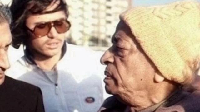 Лекция Шрилы Прабхупады 18.05.1970, Лос-Анжелес. Шри Ишопанишад 15. Только через бхакти