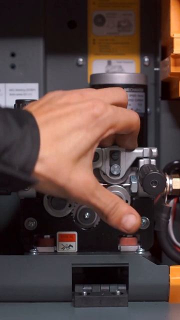 Бестселлер после выставки #ПРОФСВАРКА 2024 hugong EXTREMIG 200 LCD смотреть онлайн