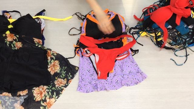 Сти209. Купальники Новые смотреть онлайн