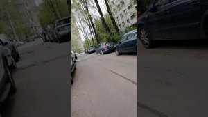 Гульки по району под песню 
Династия - Войди в мой храм