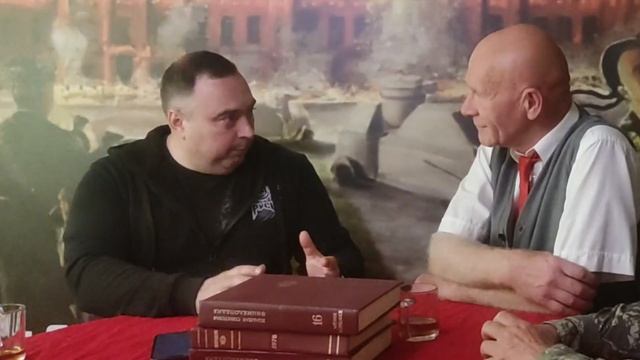 "Красные Апостолы" встретились с секретарём Крымского КПРФ Сереем Богатыренко