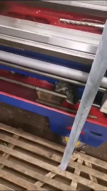 Беспрерывная работа токарных станков на производстве смотреть онлайн