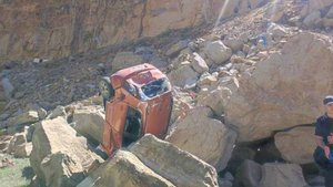 В Дагестане при падении автомобиля с обрыва погиб водитель