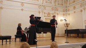 Ф.Пуленк . Танго " Приглашение в замок"