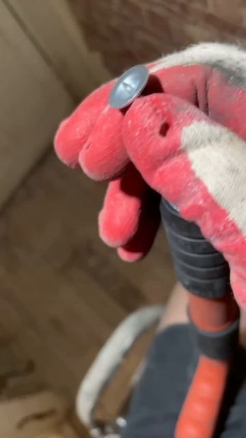 Пневматический гвоздезабивной пистолет смотреть онлайн