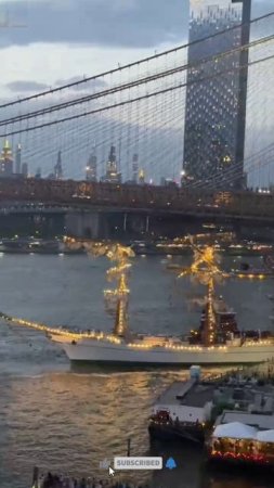 Парусное судно мексиканского флота врезалось в Бруклинский мост в Нью-Йорке 🌉