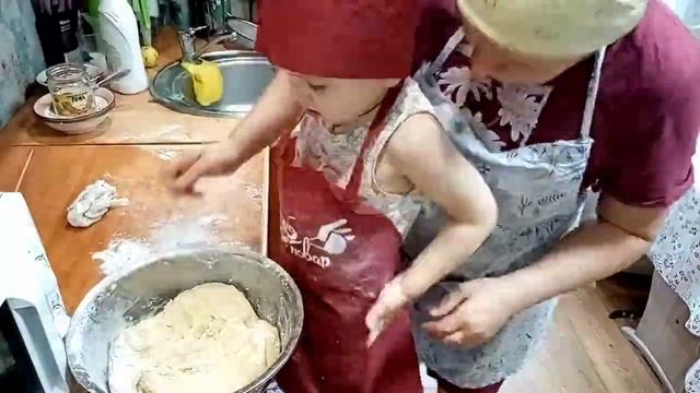 С таким помощником мы точно все успеем🙂👍Жизнь в дер? смотреть онлайн