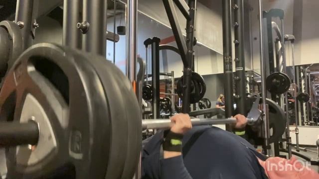 Жим лежа 152,5 кг в Смите , восстанавливаю силовые после ? смотреть онлайн