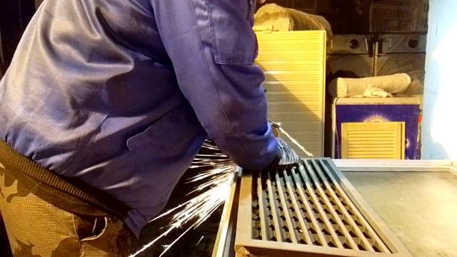 Шлифовальная машинка Deko 125 мм. 4 амп. ч. 20 вольт. Обзор- ? смотреть онлайн