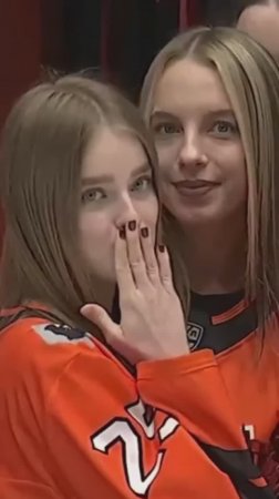Прикорнул малёха. 😊🏒 Александр Плесовских