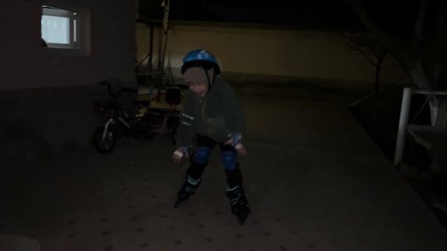 Как покататься на роликах 🛼 смотреть онлайн