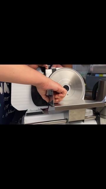 Домашний финский сервелат#дом#папаможет #коптильня #м? смотреть онлайн